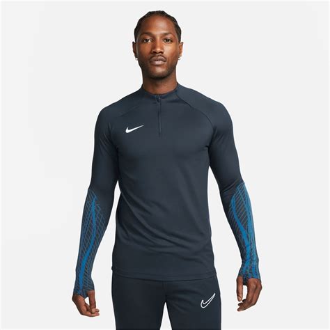 sports direct nike tops.